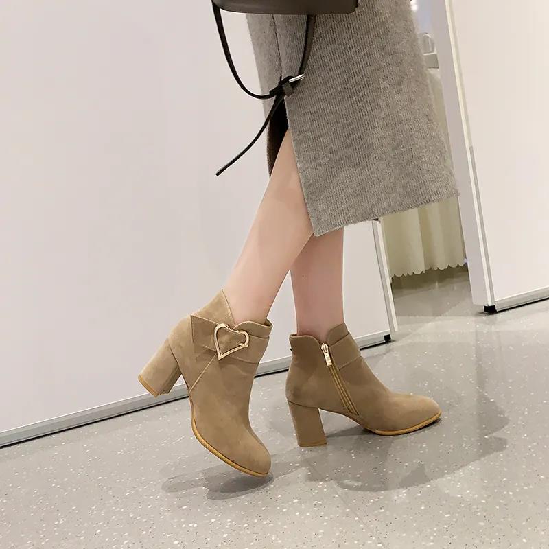 Women's Frosted Thick Heel Plus Size Short Boots Simple Love High Heel Fashion Boots Autumn and Winter Women's Side Zipper Boots