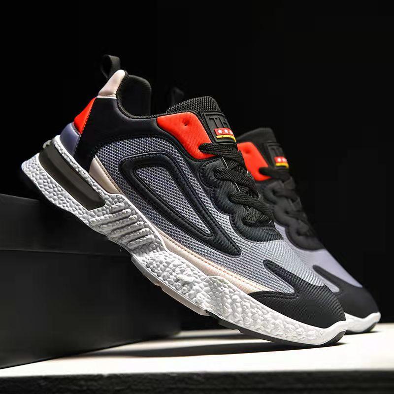 Men's Sports Shoes Ultra-light Running Shoes Non-slip Soft Bottom Shock-absorbing Rebound Fitness Shoes Four Seasons Breathable Training Shoes