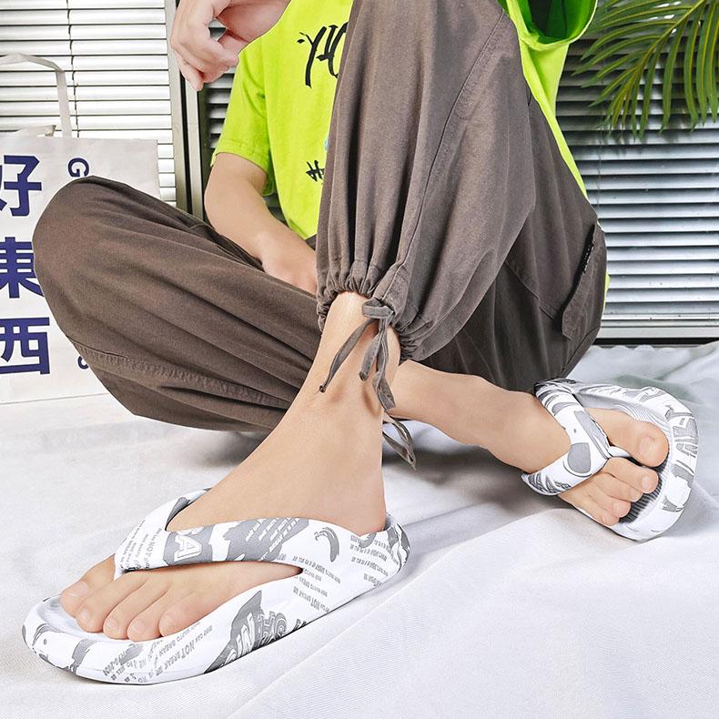 Men's Spring Summer Large Size Printed Slippers Solid Color Soft Sole Flat Couple Slippers Beach Flip Flops