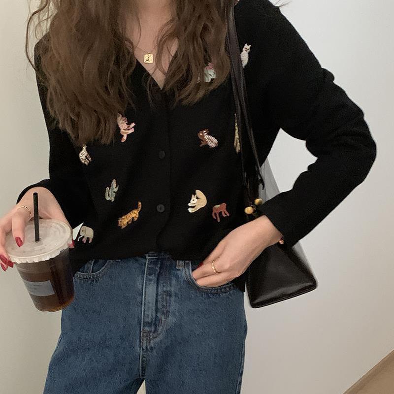 Black Embroidered Knitted Cardigan Women Autumn Long-sleeved Korean Casual Fashion Loose V-neck Pullover Sweater