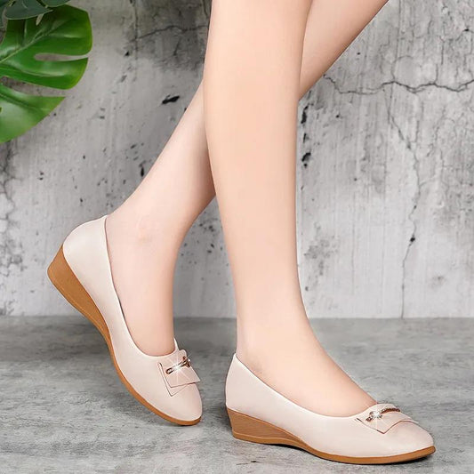 2022 Spring and Autumn Flat Shoes Wedge Work Shoes Slip on Women's Shoes