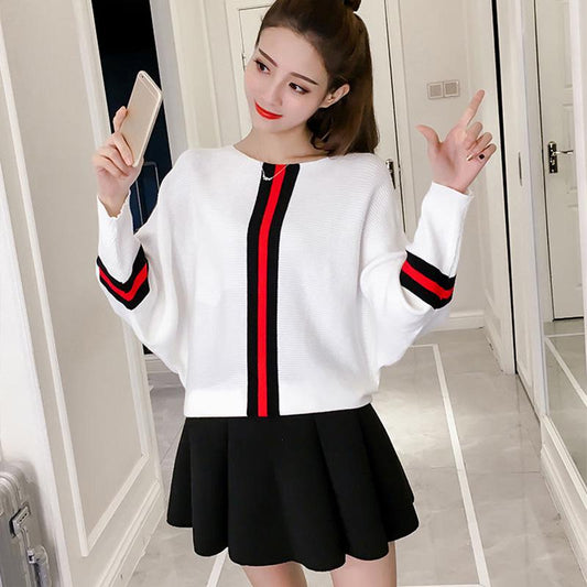 Autumn and Winter Loose Knitted Sweater Women Round Neck Pullover Bat Shirt Bottoming Long-sleeved Short Blouse