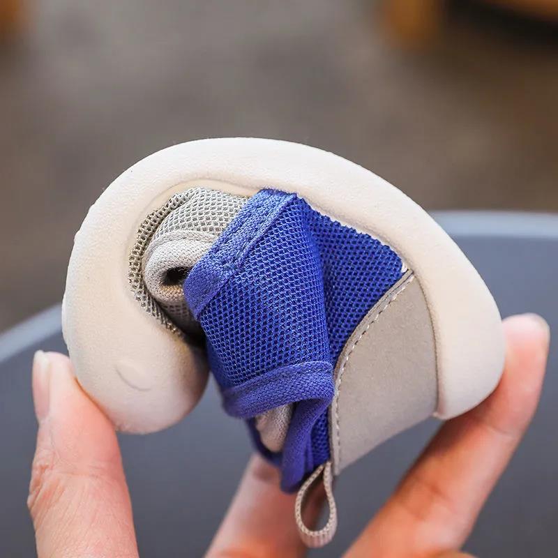 Baby's Summer Shoes Soft Soled Baby Walking Cartoon Light Shoes Children's Antiskid and Kickproof Flat Shoes