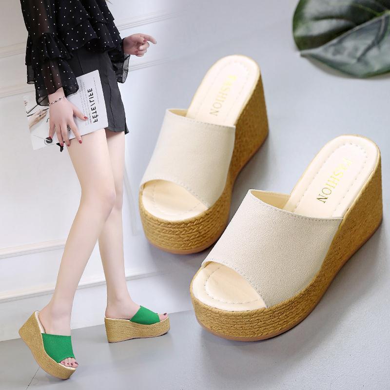 Light-soled Sandals  Slippers Women’s Summer Fashion Outdoor Korean Style Sponge Cake Sole Thick-soled Slope-heeled Sandals