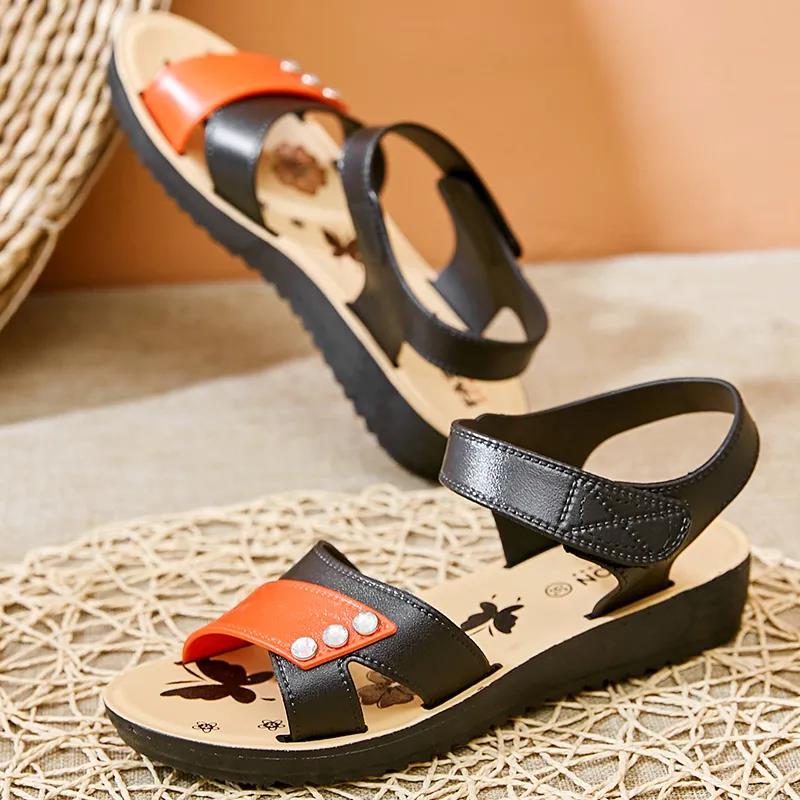 Woman's Summer Shoes Soft Sole Outdoor Beach Flat Sandals Anti-slip Versatile Casual Light Sandals