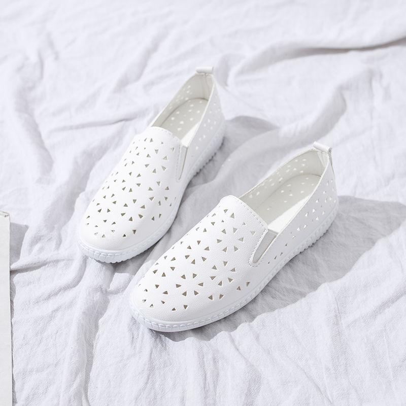 Hollow Breathable Loafers Women's Casual Flat-bottomed One-Piece Women's Shoes Hollow Comfortable Soft Leather Shoes Ladies Casual Shoes