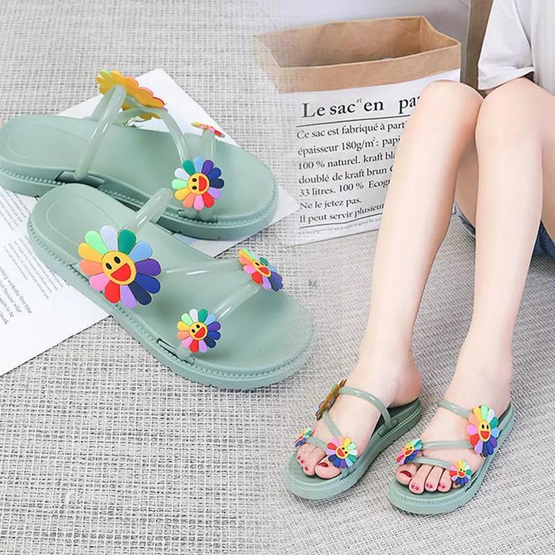 Ladies Slippers Summer Wear Soft-soled All-match Sandals and Slippers Female Students Out Thick-soled Non-slip Shoes