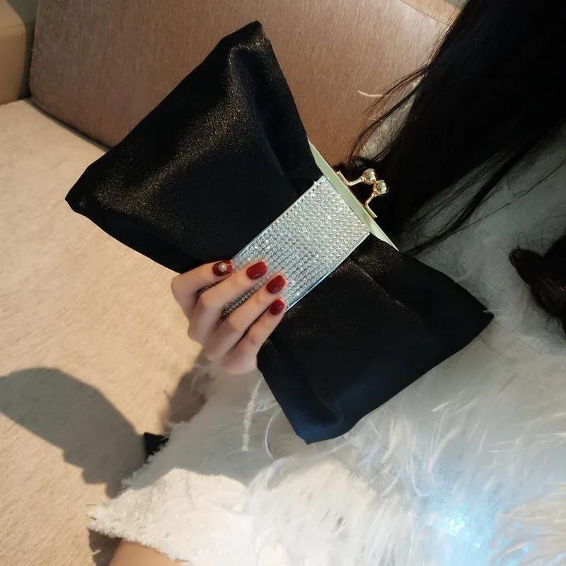 Luxury Rhinestones Women's Clutch Bag Shoulder Bag Ladies Smooth Satin Wedding Evening Banquetl Clutch Purse