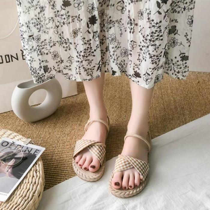 Summer Fashion Flat Sandals and Slippers Simple Versatile Casual Lazy Shoes Outdoor Beach Sandals