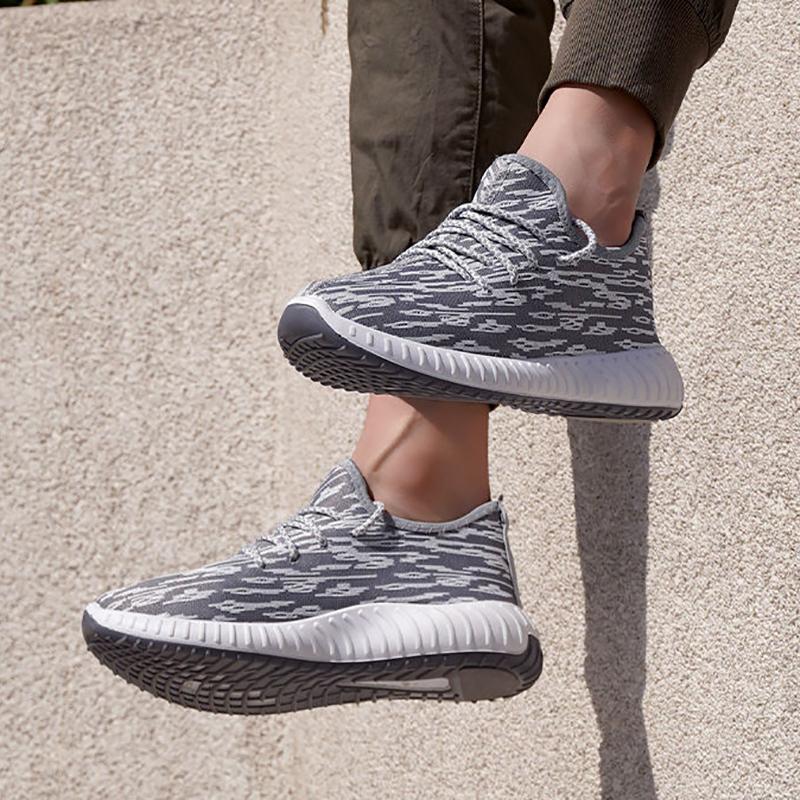 Summer Men's Breathable Running Shoes Trend Non-slip Wear-resistant Casual Sports Shoes