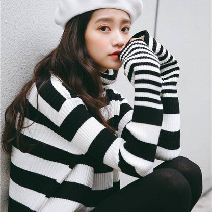 Turtleneck Bottoming Shirt Long-sleeved Slim Pullover Black and White Striped Short Sweater