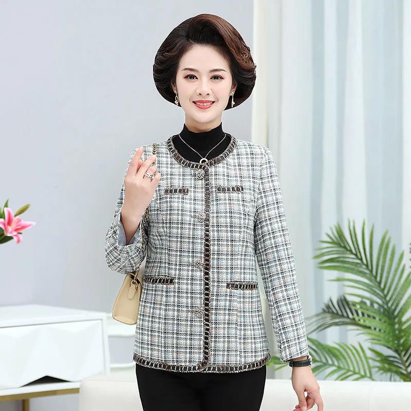 Spring Coat Women's Western Style Noble Short Jacket Middle-aged and Elderly Large Size Tooling Top