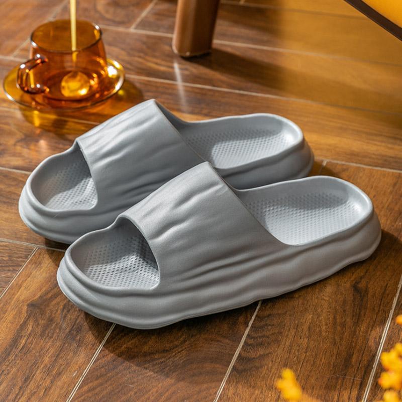 Men's Sandals and Slippers Thickened Bottom To Increase Non-slip Waterproof Men's Beach Shoes for Home Indoor and Outdoor Use