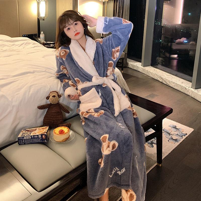 Autumn and Winter Coral Velvet Nightgown Women Plus Velvet Thick Bathrobe Morning Gown Pajamas White Hotel Beauty Salon Long Home Service Cute Style