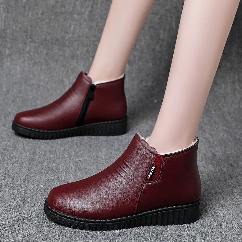 Women's Boots Thickened Warm Middle-aged Elderly Cotton Shoes Women's Winter Shoes Plus Velvet Non-slip Flat Soft Bottom Comfortable Leather Shoes