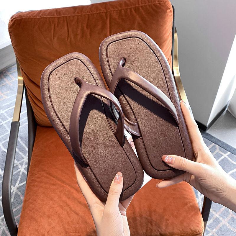 Flat-bottomed Non-slip Sandals and Slippers Women's Summer Outer Wear Flip-flops Simple Style Clip-on Beach Shoes Women