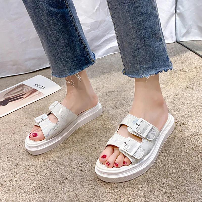 Summer Women's Small Fragrant Wind Platform Sandals and Slippers Women's Outer Wear Fashionable Beach Shoes