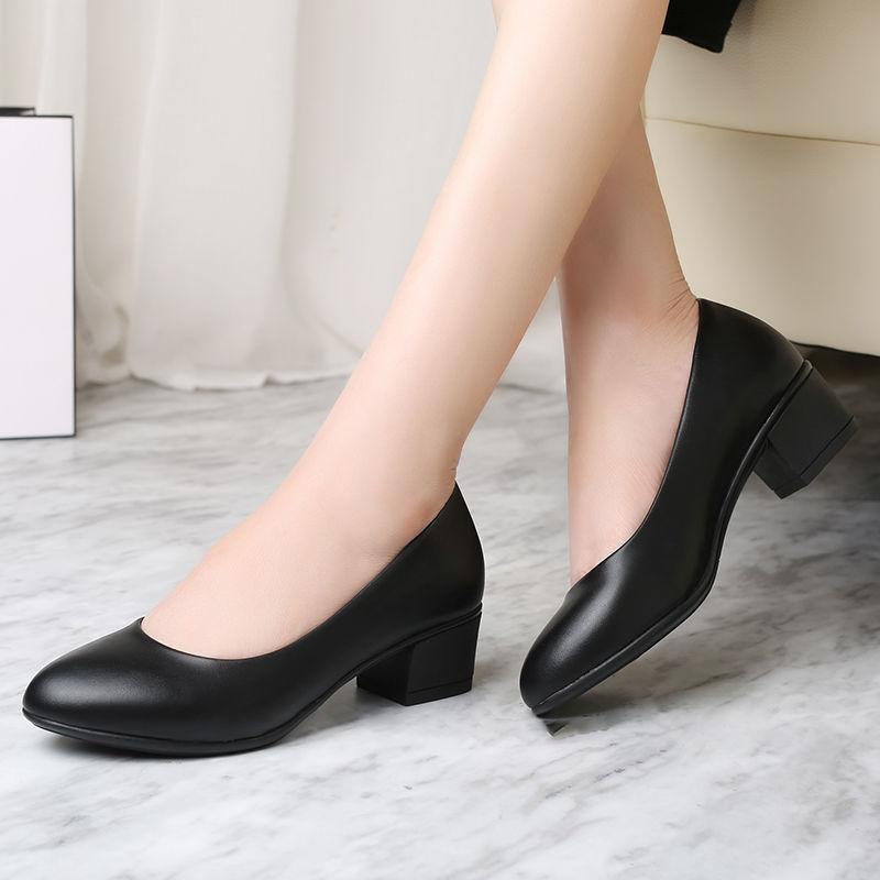 Soft Leather Shoes Women's Round Head Work Shoes Soft Bottom Thick with Comfortable Anti-skates Leather Shoes Black