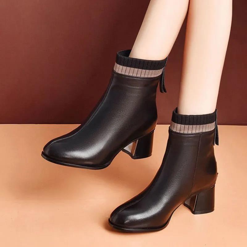 Women's Leather Short Boots Winter Warm and Cashmere Martin Boots Round Toe Thick Heel Boots
