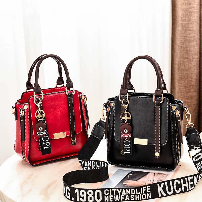 Women Messenger Bag Leather Shoulder Crossbody Handbags with Tassel
