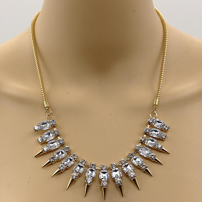 European and American Fashion Punk Rhinestone Gemstone Rivet Spiked Alloy Necklace Jewelry