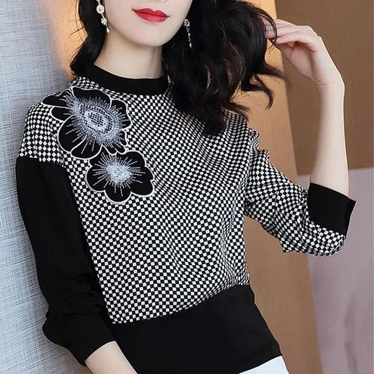 Women's Spring and Autumn Plaid T-Shirt Large Size Loose Round Neck Long Sleeve Top