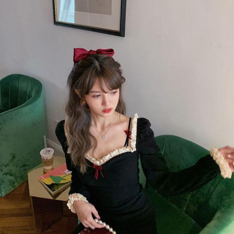 Girl Retro Elegant Temperament Waist Was Thinner Shoulder Lace Knitted Dress Autumn  Winter