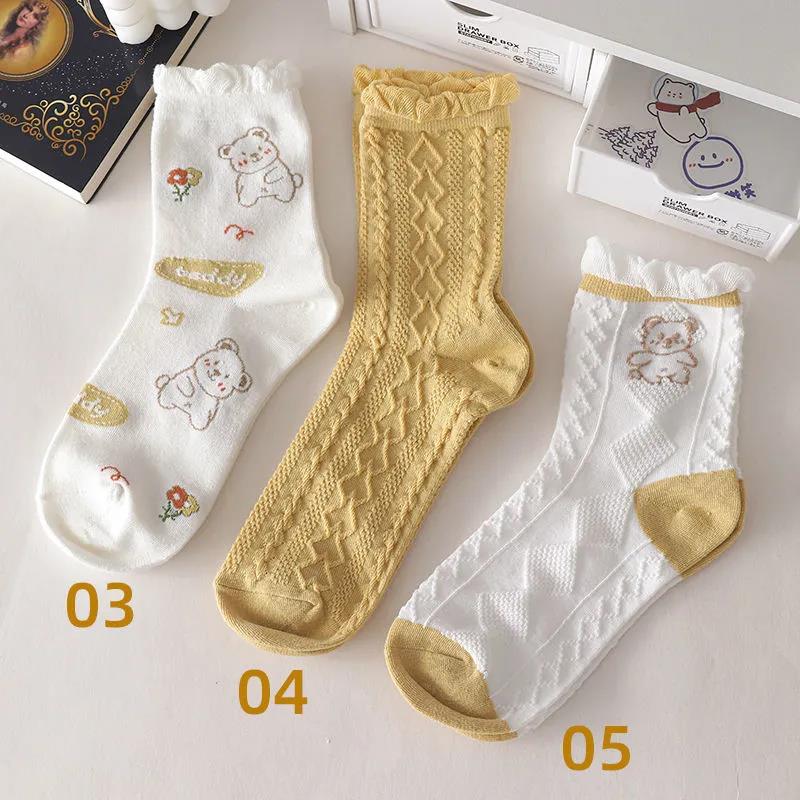 Three Pairs of Women's Socks Fashion Print Cartoon Pattern Socks Winter Thick Warm Pile Pile Socks