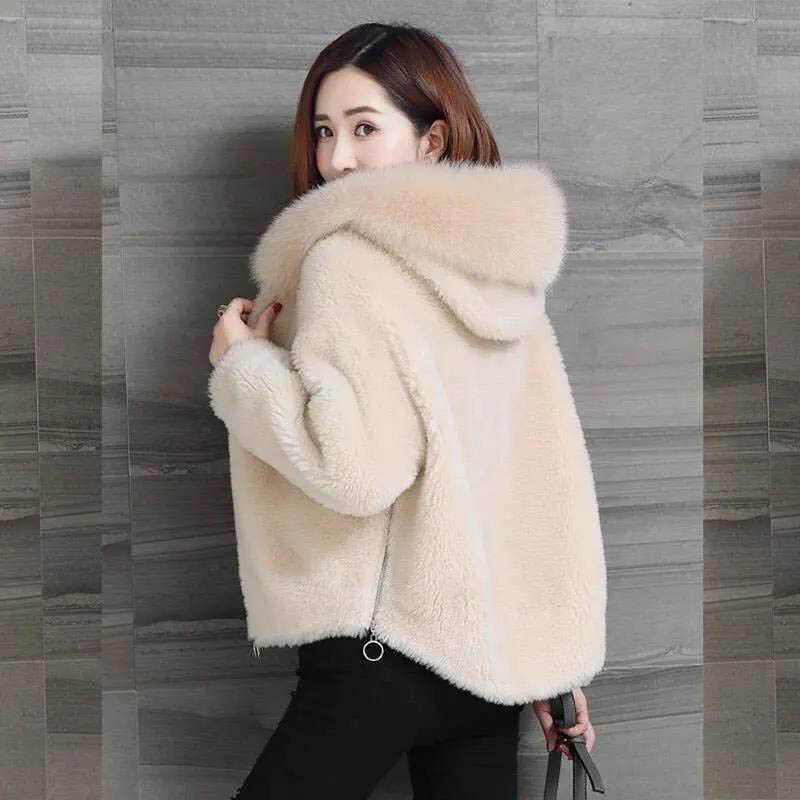 Fur Coat Women's Faux Sheep Shearing Hooded Women's Short Autumn and Winter Models of Fleece Fleece Coat