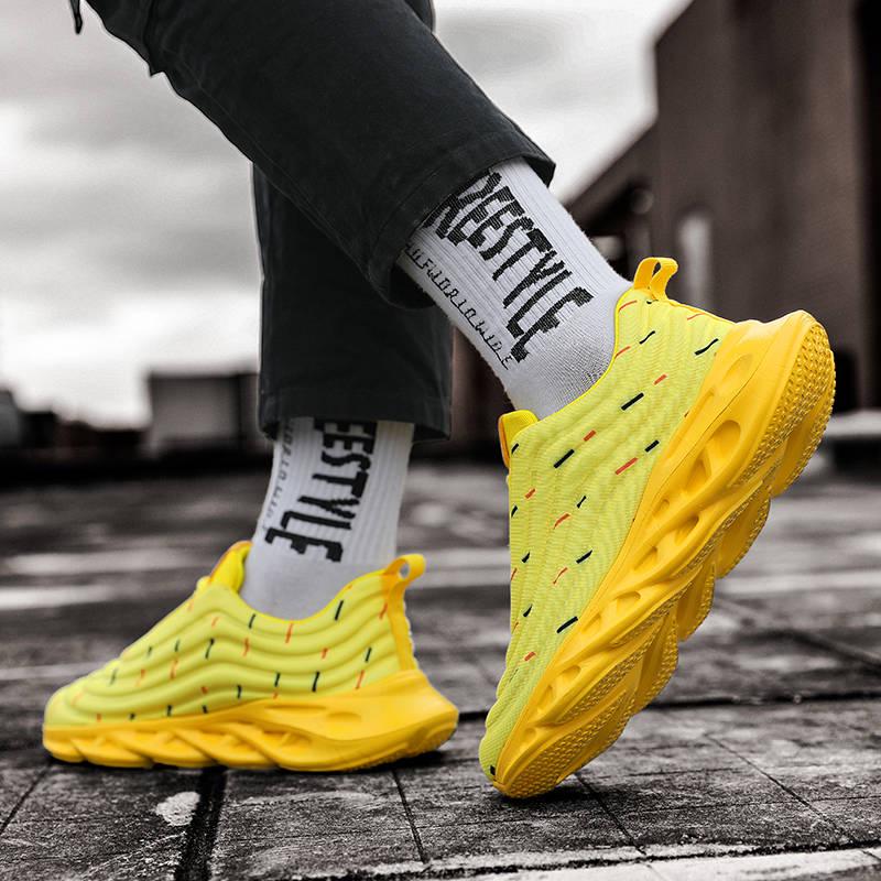 Men's shock-absorbing running shoes casual deodorant fashion tide shoes men's increase blade shoes