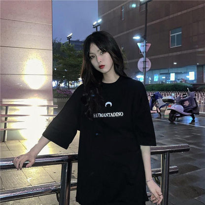 Letter Moon Pattern Embroidery T-Shirt Solid Cotton Simple Breathable Tee Female Casual Short Sleeves Hipster Tops