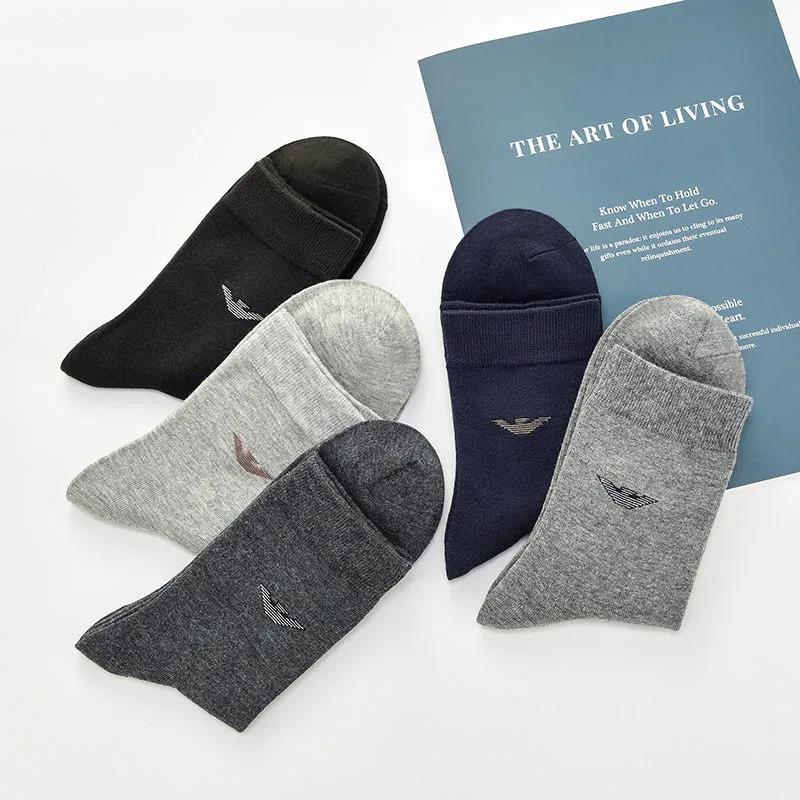 Men's Winter Tube Socks Fashion Variety of Printed Sports Deodorant Socks Thickened Warm Tube Sockskings