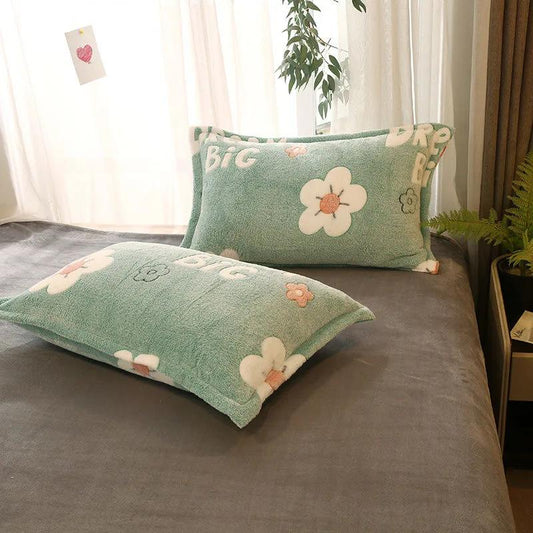 Winter Warm Flannel Pillowcases A Pair of Printed Plush Pillowcases Adult Double 48*74cm Bedding