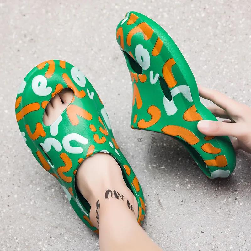 Summer Beach Cave Shoes Men's Sandals Soft Sole Toe Non-slip Outer Wear Sandals and Slippers