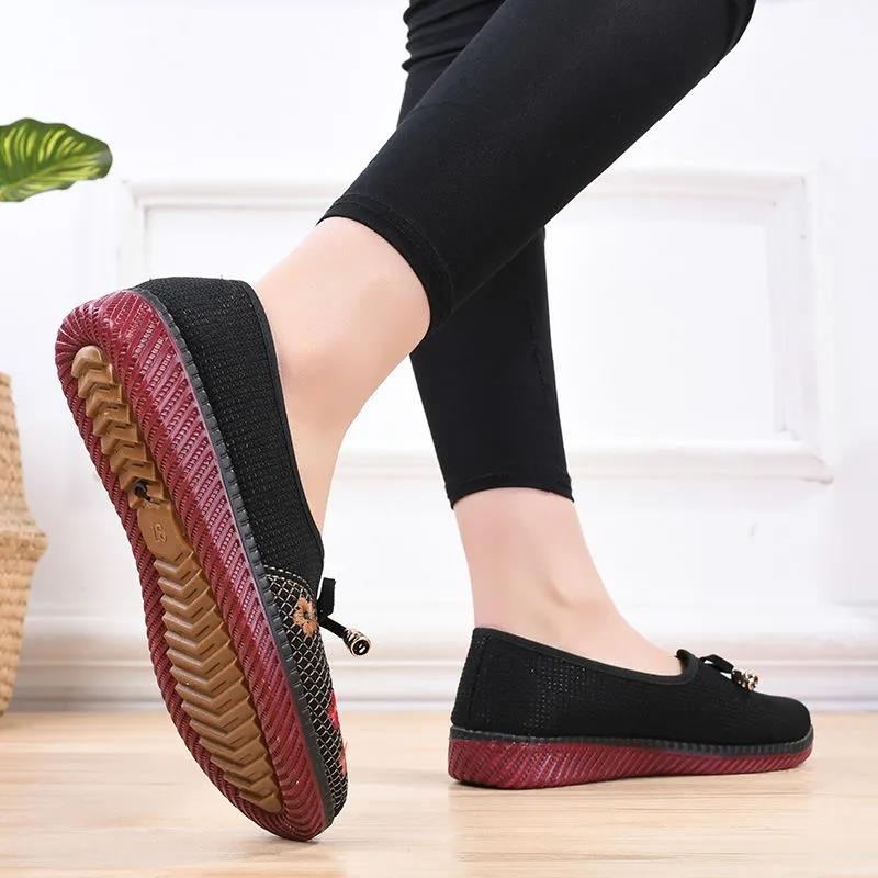 Spring and Autumn Cloth Shoes Women's Single Shoes Middle-aged and Older One Comfortable Soft Sole Non-Slip