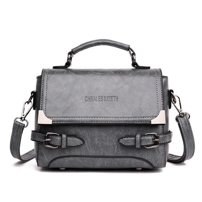 Retro Hand-made Leather-skinned Female Bag Korean Version of The Hundred Shoulder Messenger Bag Small Square Bag