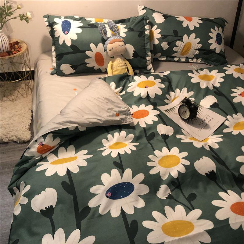 Four-piece Bed Sheets Contrast Color Fresh Air Four-piece Bedding Quilt Cover Household Goods Quilt Set