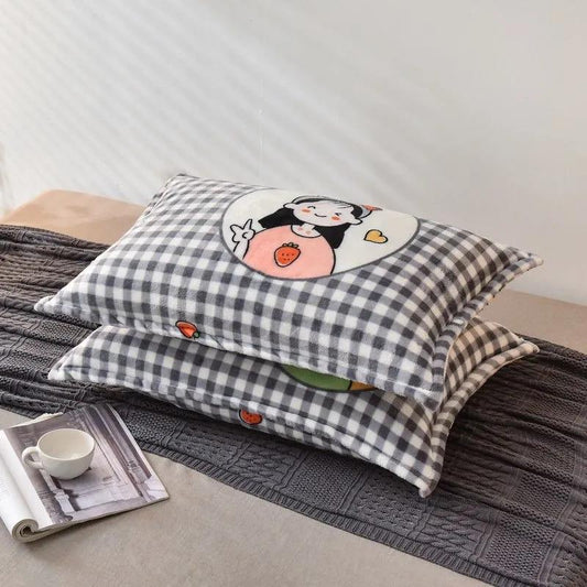 A Pair of 48cmx74cm Coral Velvet Pillowcase Thickened French Velvet Pillowcase Winter Bedroom Pillowcase