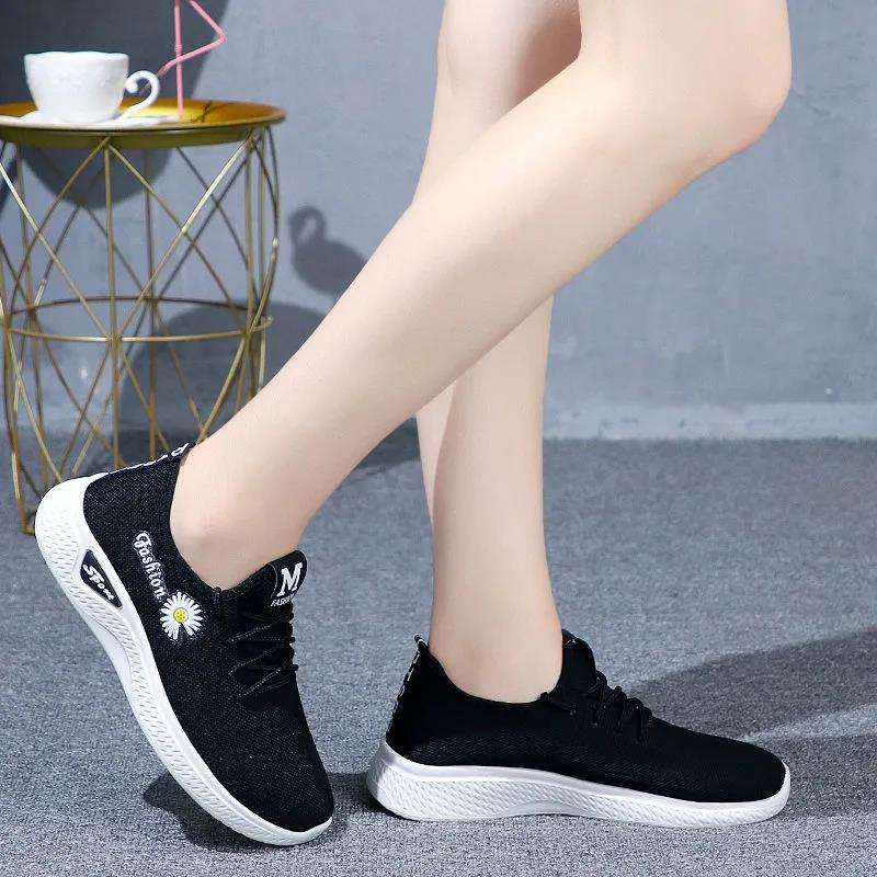 Non-slip Wear-resistant Running Shoes Women's Spring and Summer Sports Shoes  Slip-on Mesh Shoes