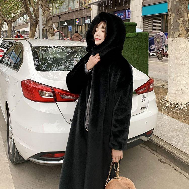 Women Winter Fur Coat Loose Lapel Overcoat Luxury Long Fur Coat Female Thick Warm Plush Coats