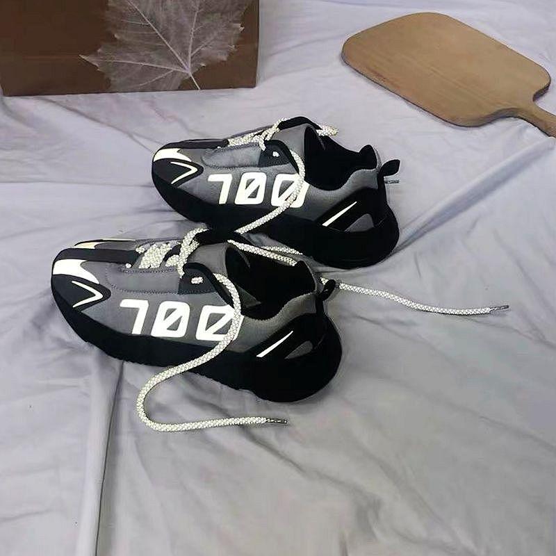 Sports shoes street shot reflective black shoes female 700 breathable running shoes comfortable