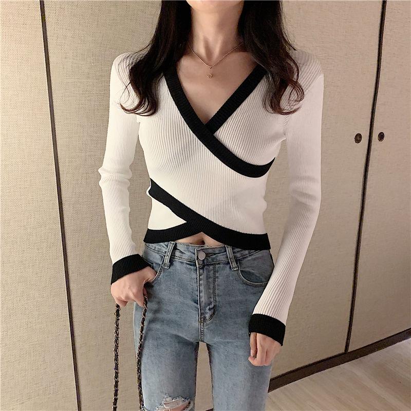 Long-sleeved V-neck Slim-fit Knit Sweater, Short All-match Retro Jacket, Spring and Autumn Striped Fashion Jacket