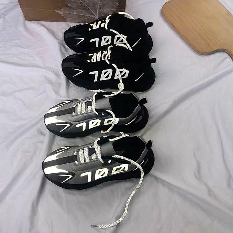 Sports shoes street shot reflective black shoes female 700 breathable running shoes comfortable