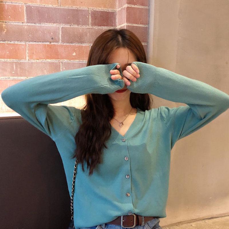 Spring and Autumn Clothing Net Red Knitted Cardigan Female Korean Version of The Western Style V-neck Wild Long-sleeved Bottoming Shirt Top