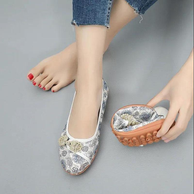 Summer Hollow Women's Shoes Mesh Shoes Mother Shoes Embroidered Soft Sole Tendon Sole Casual Shoes Grandma Shoes Breathable