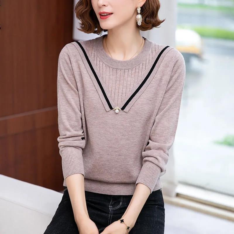 Women's Round Neck Long Sleeve Knit Sweater Fashion Versatile Short Sweater Loose Large Size Casual Sweater