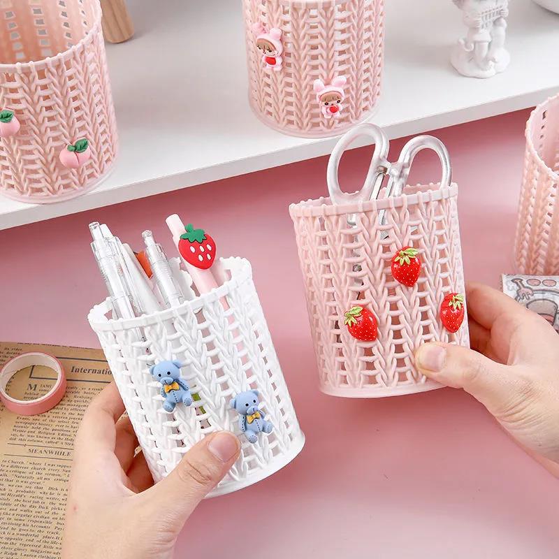 Nordic Simple Imitation Rattan Plastic Pen Holder Female Ins Student Office Desktop Creative Hollow Stationery Storage Tube