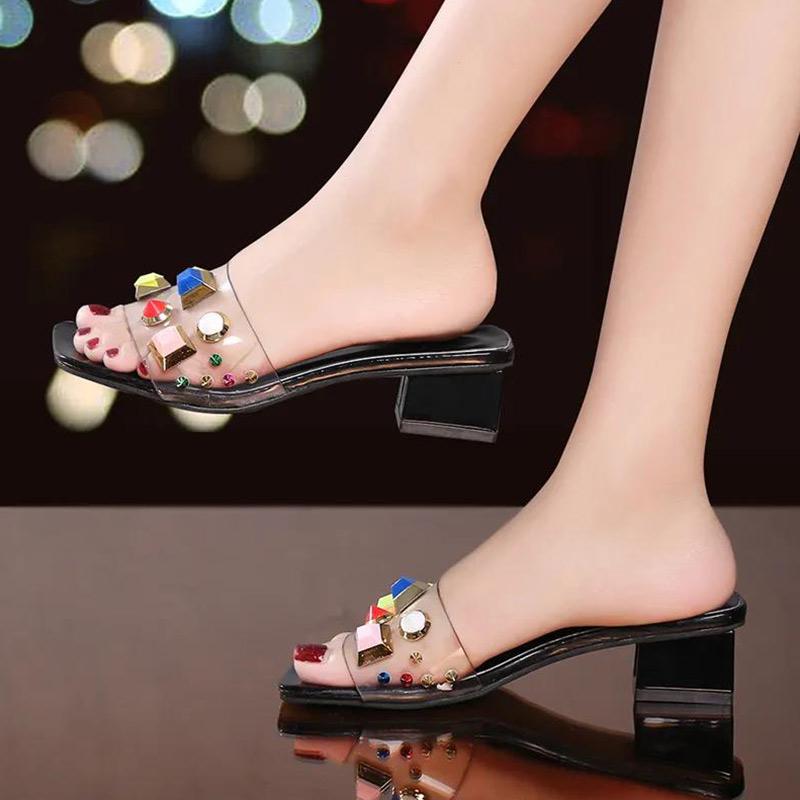 Summer Thick Heel Transparent Soft Surface Sandals and Slippers Ladies Wear Fashion Colorful Diamond Rivet Medium Heel Beach Shoes