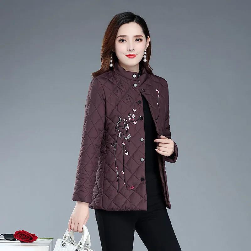 Middle-aged and Elderly Women's Embroidered Plus Cotton Padded Coat, Mother Wear Autumn and Winter Tops, Light Cotton Coat