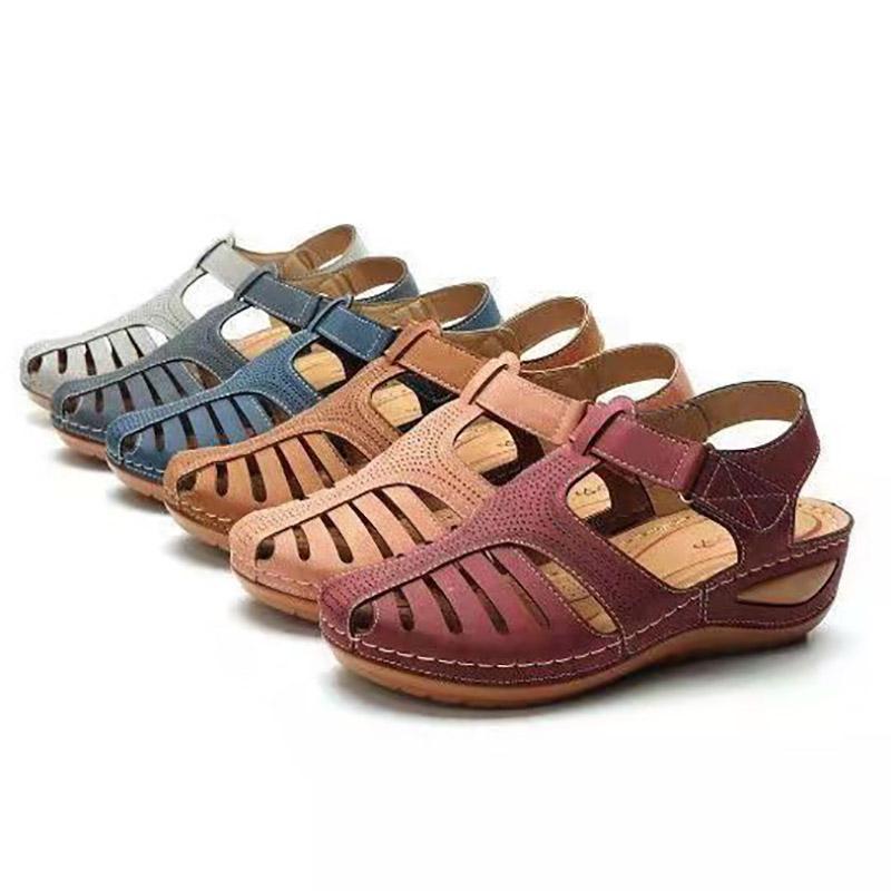 Summer Retro Wedge Sandals for Women Non-Slip Soft-Soled Hole Shoes Beach Shoes Ladies Brown Sandals